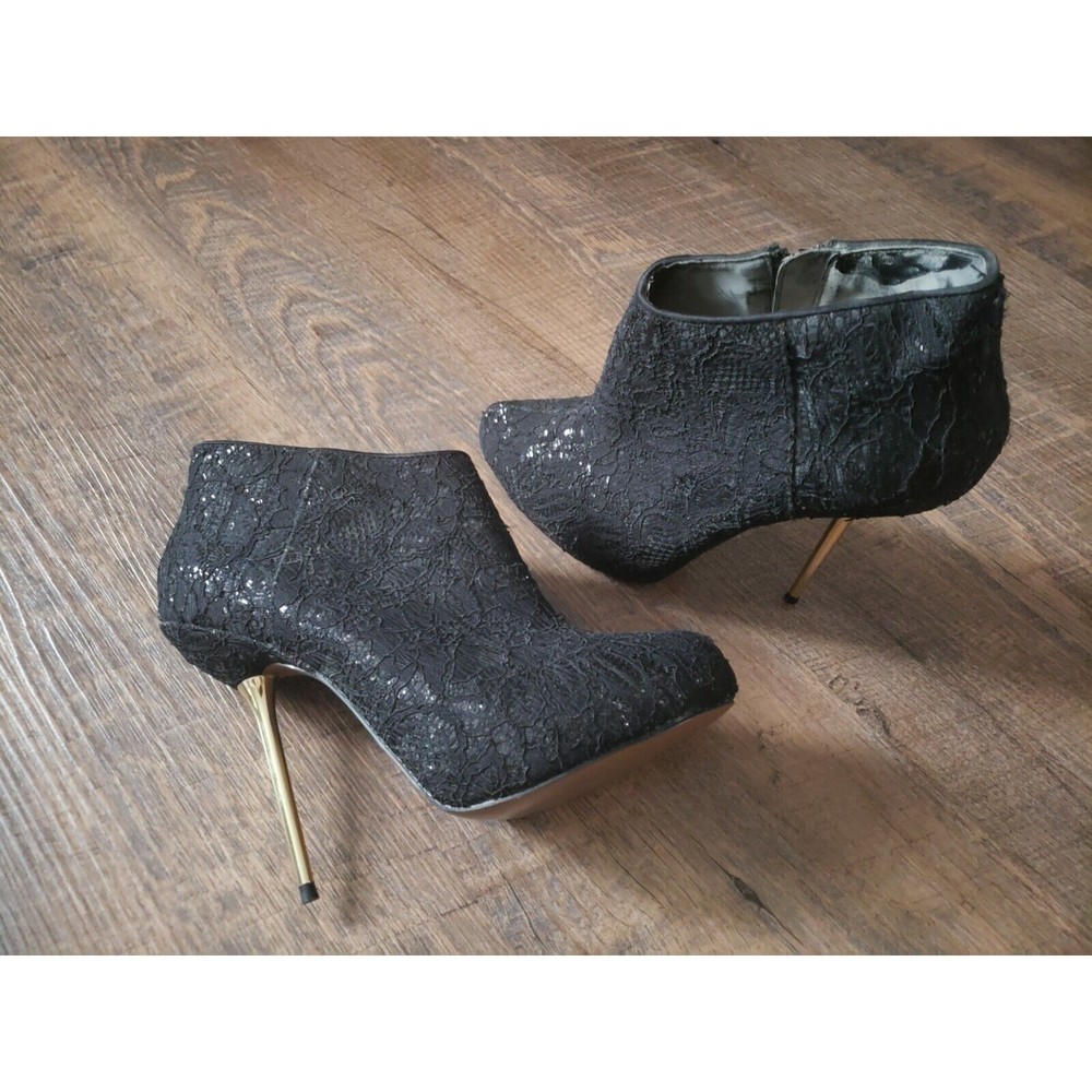 Womens 7.5 Gold Stiletto Short Booties